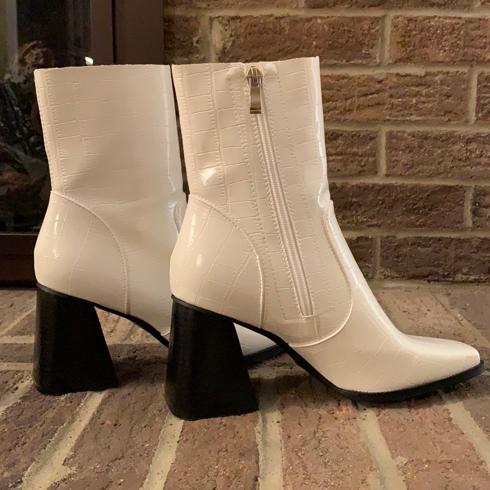 White Princess Polly Michelle Boots (8)